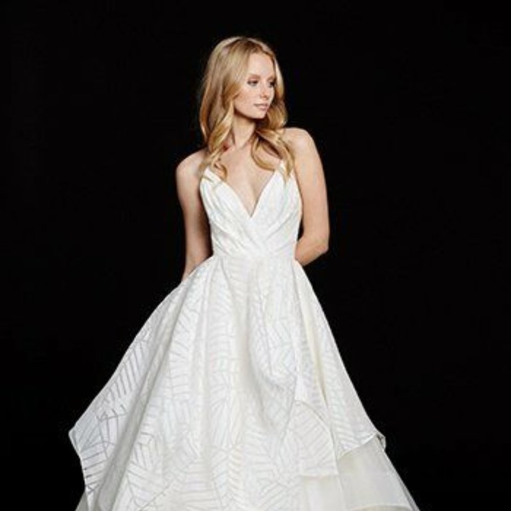 Hayley Paige Behati Style 6550
